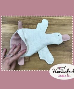 7C83CE44 7E28 4E88 84A3 2518EC51E4E1