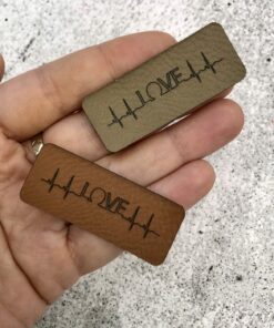 Label aus Kunstleder ♡ Love-Herzschlag