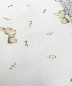 Baumwolljersey süßer, kleiner Hase auf weiß 2