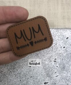 Label aus Kunstleder Mum 1