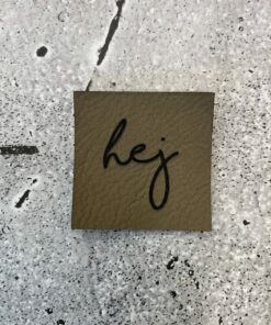 Label aus Kunstleder Hej