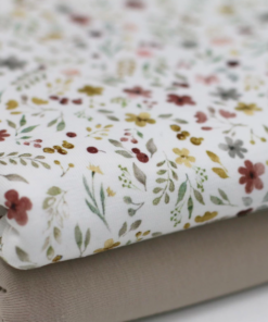 Baumwolljersey  kleine Blumen und Blätter auf ecru